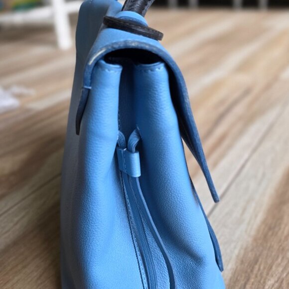 Louis Vuitton Lockme Calfskin Bleuet Top Handle Handbag - Picture 12 of 14